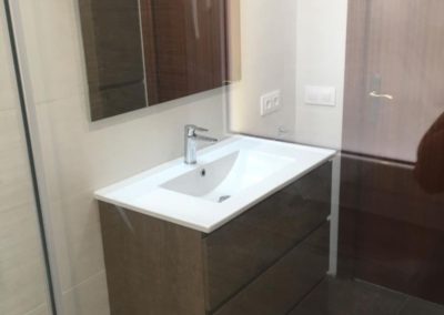 reforma de baño Badalona mueble de maño y fregadero