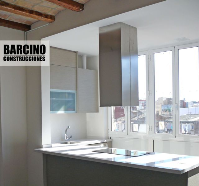 Cocina realizaza por Obras Reformas Rehabilitaciones Barcino